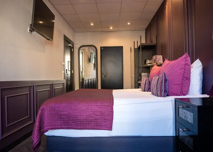 Hotel Sebastians